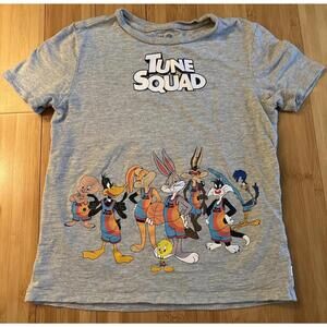 Baby Gap Warner Bros. tune squad basketball tee SIZE Large Looney Tunes